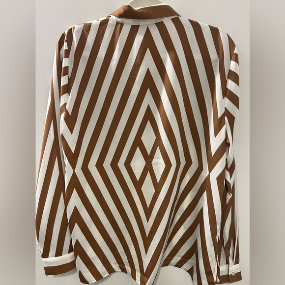 Modern Works Brown and White Print Contemporary Button Down - Picture 8 of 8